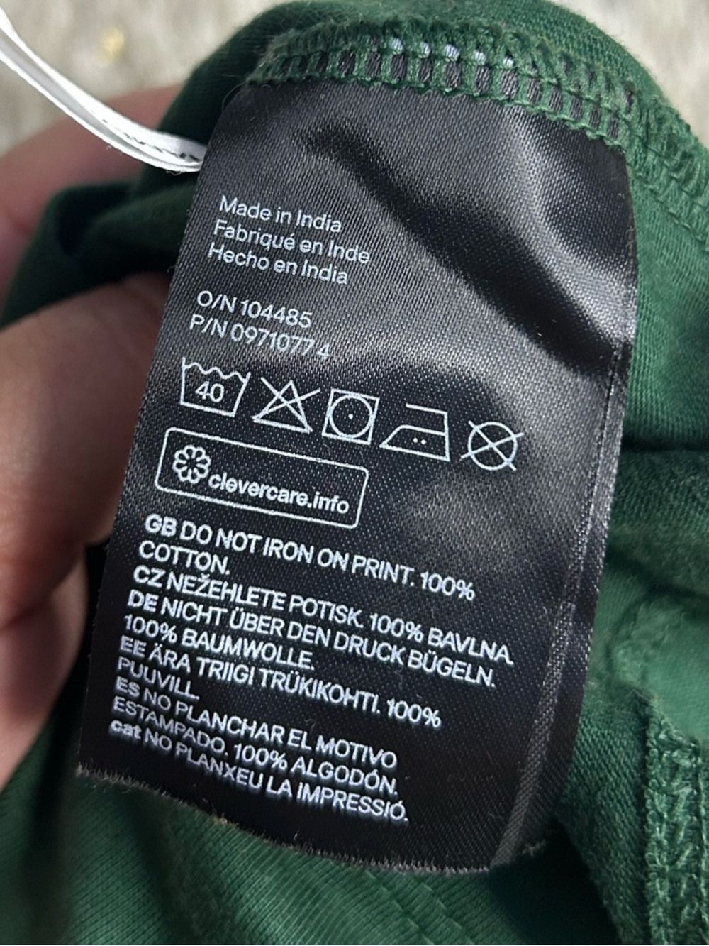 5 for $25🔥H&M "Jolly And Bright" Green‎ Long Sleeve T-Shirt Kids 5T/6 - Picture 4 of 5